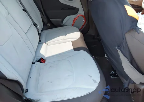 2016 Jeep Renegade Latitude из США, поврежденный, VIN ZACCJABT8GPE09231